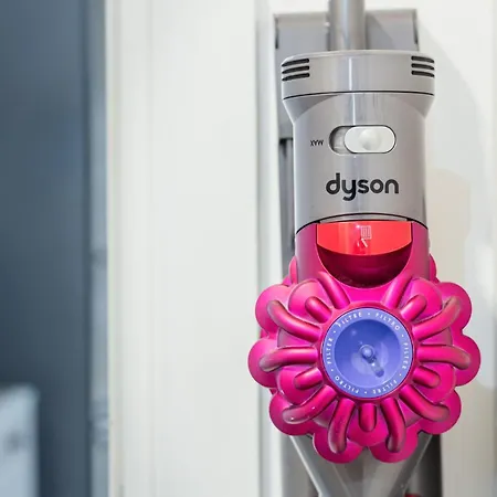 Homeby, Barbara * Milan